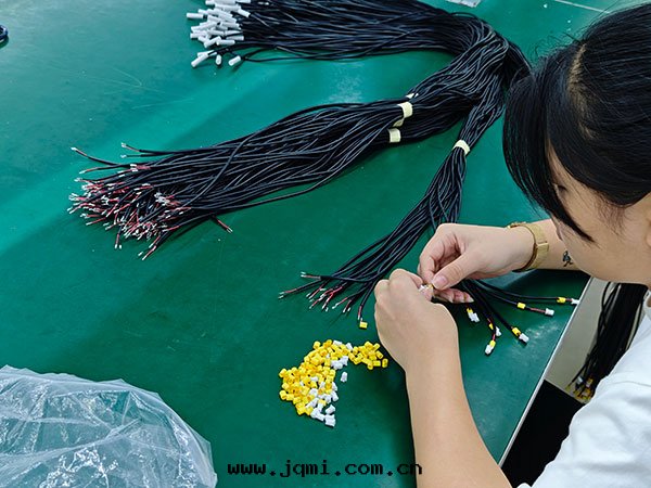 精密温(wēn)度(dù)傳感(gǎn)器