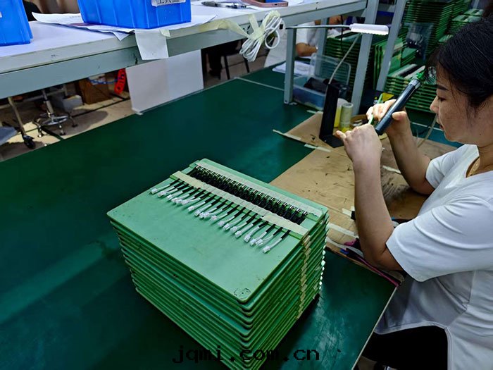 工業級Modbus温(wēn)度(dù)傳感(gǎn)器